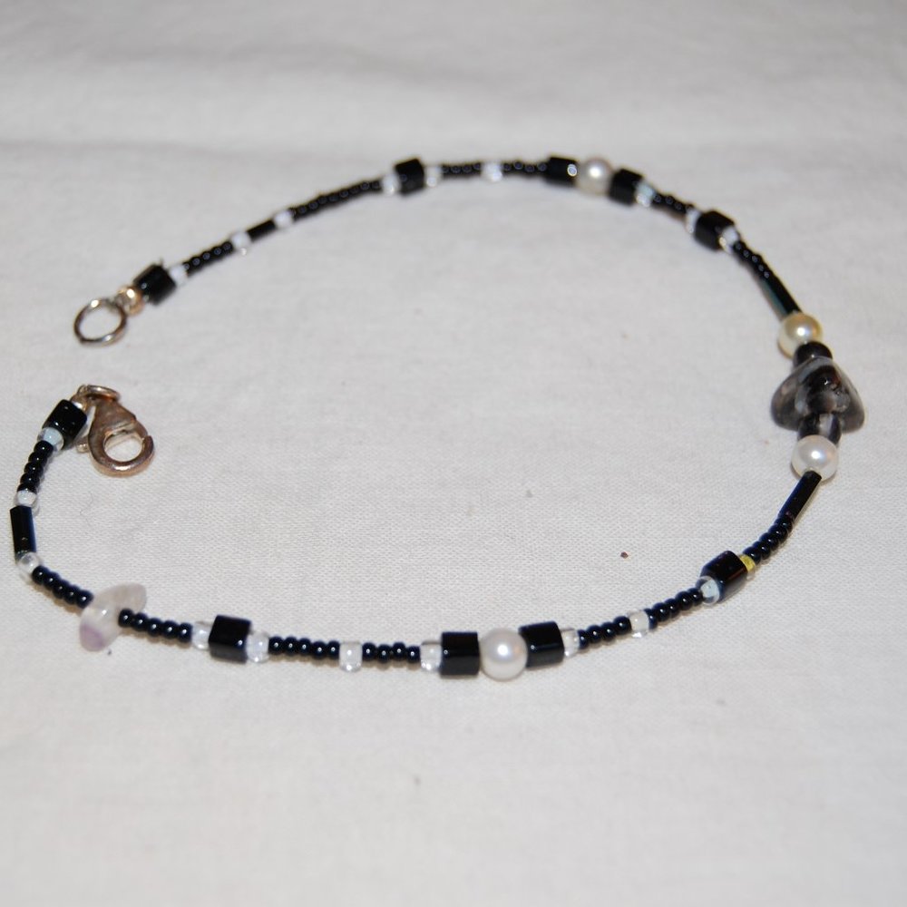 Ankle Bracelet Black/White Beads 10 1/2 " Long